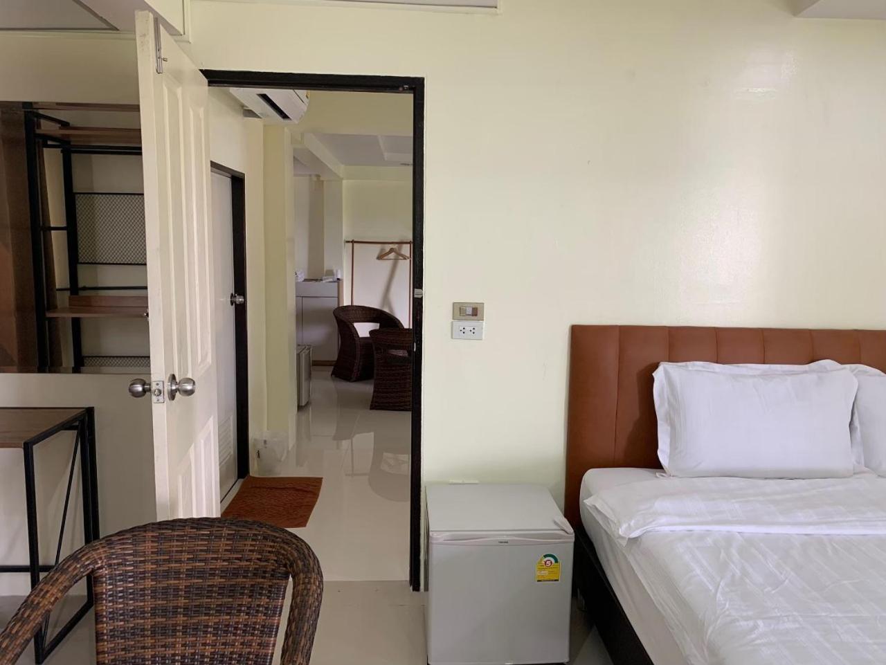 Petchsiri Room เพชรสิริรูม Ban Sai Mai Екстер'єр фото